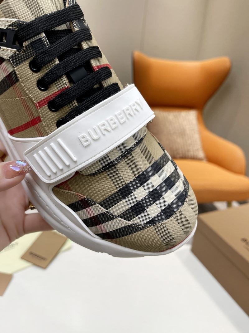 Burberry Low Shoes